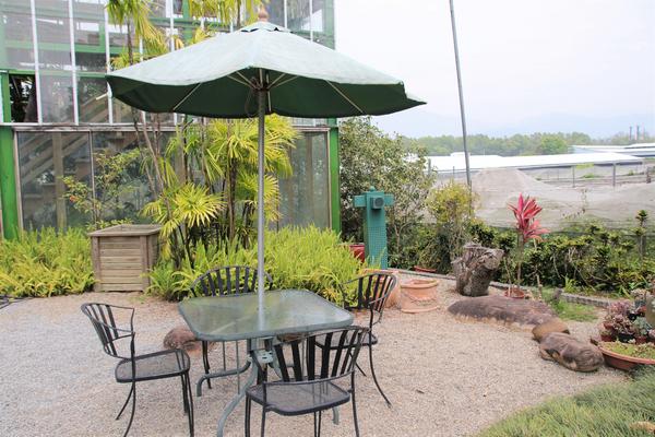 千樺庭園咖啡: 【台中景點】新社千樺花園餐廳。森林裡神秘的玻璃屋/穿梭在花園及樹叢裡的小浪漫/與幸福有約的景觀餐廳