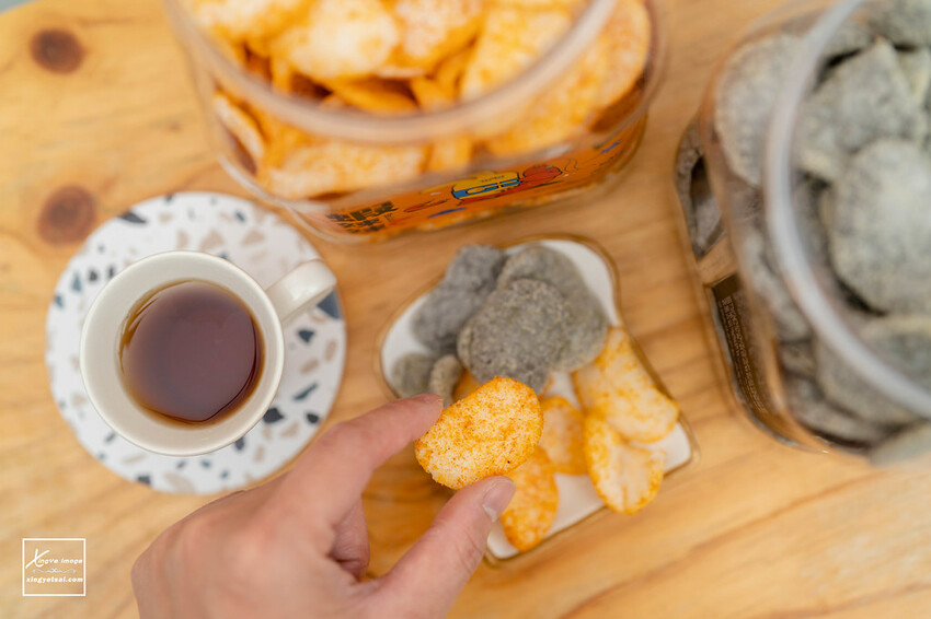 宅配｜ 辣味零食推薦【DoGa香酥脆椒】蝦辣辣 / 墨墨魚 / 嗆辣涮嘴零食，征服你的味蕾！ | 快門下的幸福