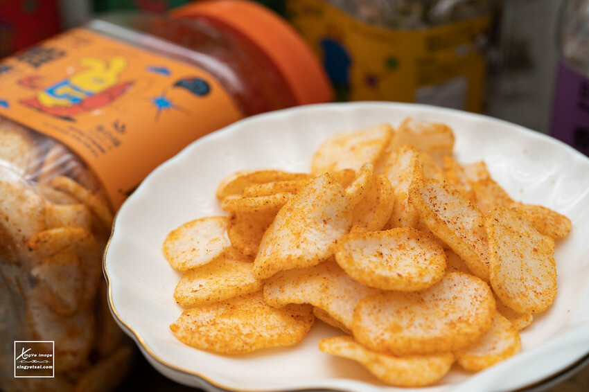 宅配｜ 辣味零食推薦【DoGa香酥脆椒】蝦辣辣 / 墨墨魚 / 嗆辣涮嘴零食，征服你的味蕾！ | 快門下的幸福