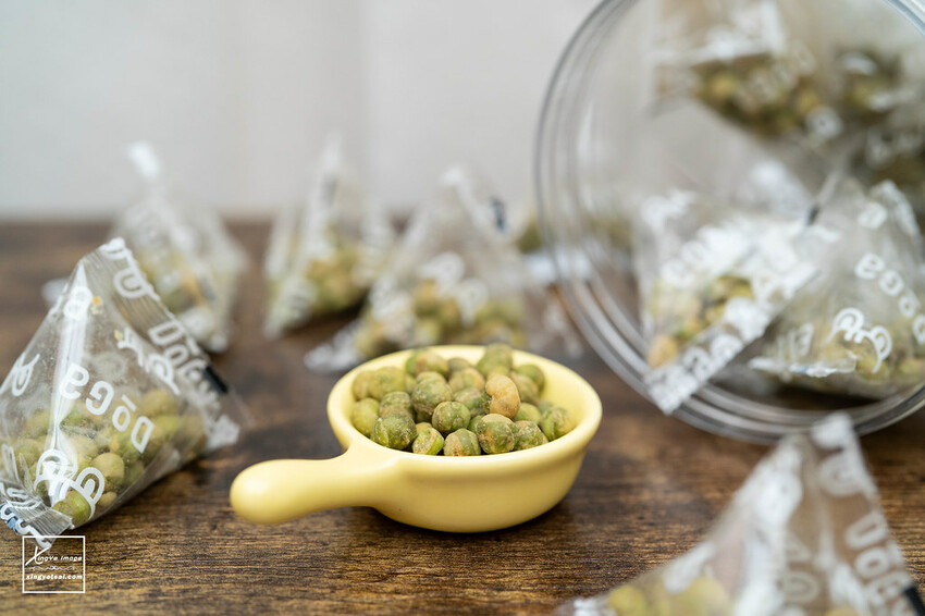 宅配｜ 辣味零食推薦【DoGa香酥脆椒】蝦辣辣 / 墨墨魚 / 嗆辣涮嘴零食，征服你的味蕾！ | 快門下的幸福