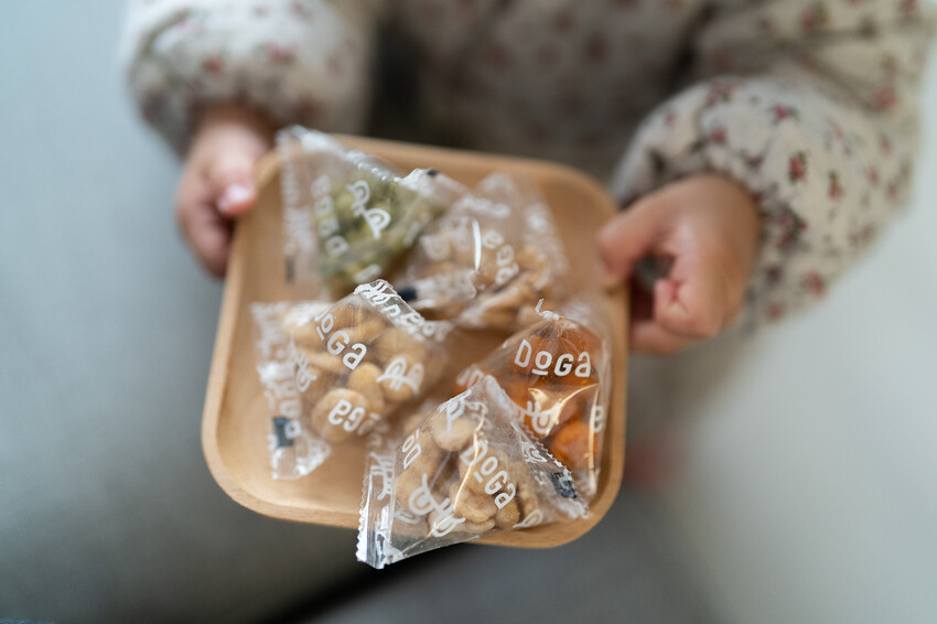 宅配｜ 辣味零食推薦【DoGa香酥脆椒】蝦辣辣 / 墨墨魚 / 嗆辣涮嘴零食，征服你的味蕾！ | 快門下的幸福