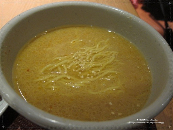 山頭火拉麵(台北復興店):▌食記 ▌這天氣就是要吃拉麵!!山頭火拉麵♥忘不了的好滋味 山頭火拉麵(台北復興店):▌食記 ▌這天氣就是要吃拉麵!!山頭火拉麵♥忘不了的好滋味