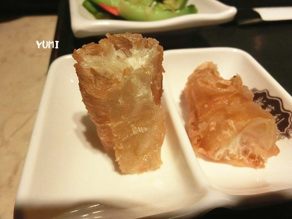 新萬利肉骨茶(中友百貨)：【口碑券§第78彈】馬來西亞經典美食~你今天想吃哪道？ 海南雞V.S皇家肉骨茶@新萬利肉骨茶(中友百貨)