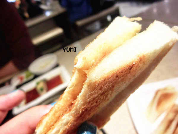 新萬利肉骨茶(中友百貨)：【口碑券§第78彈】馬來西亞經典美食~你今天想吃哪道？ 海南雞V.S皇家肉骨茶@新萬利肉骨茶(中友百貨)