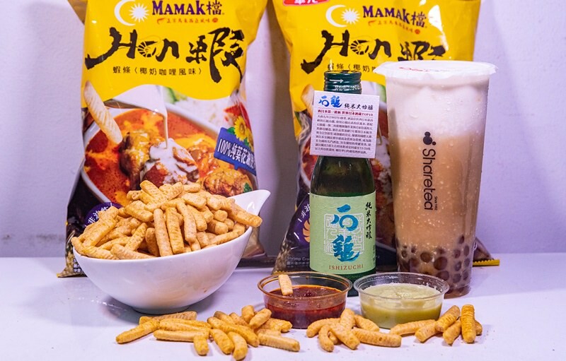 【超商便利商店零食】Hen蝦椰奶咖哩風味蝦條.單吃、配菜下酒兩相宜.搭配一辣一甜兩醬更美味.全聯獨家新上市
