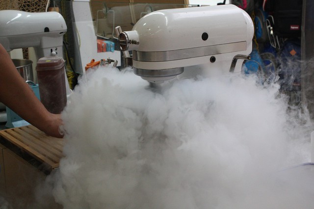 體驗久聞已久的零.義 O-one 液態氮.創意手工冰淇淋