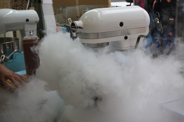 體驗久聞已久的零.義 O-one 液態氮.創意手工冰淇淋