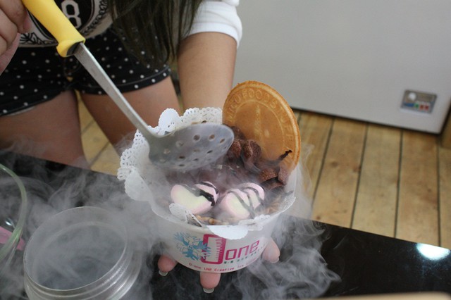 體驗久聞已久的零.義 O-one 液態氮.創意手工冰淇淋