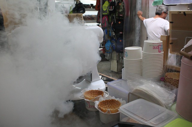 體驗久聞已久的零.義 O-one 液態氮.創意手工冰淇淋