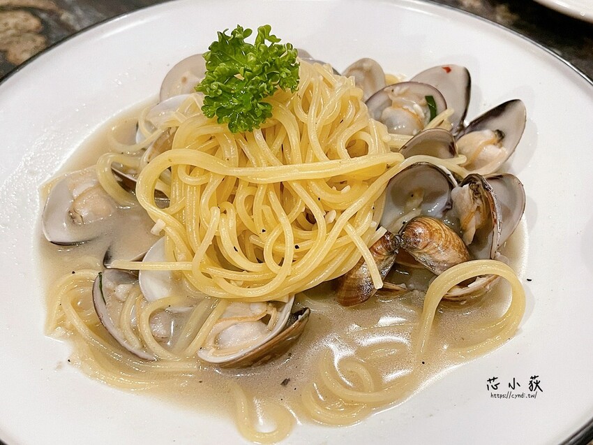 義式屋古拉爵 台中中友店，台中中友百貨平價義式餐廳，446元起義式套餐附前菜 湯 甜點 飲料 - Cyndi loves享食天堂