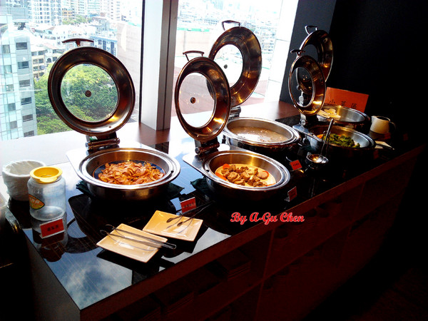 福豆屋(德安店):【臺南Ω東區】福豆屋(德安店)。高CP值的壽喜燒與多種鐵板燒一次吃到飽,還能盡情享用哈根達斯和明治冰品 福豆屋(德安店):【臺南Ω東區】福豆屋(德安店)。高CP值的壽喜燒與多種鐵板燒一次吃到飽,還能盡情享用哈根達斯和明治冰品