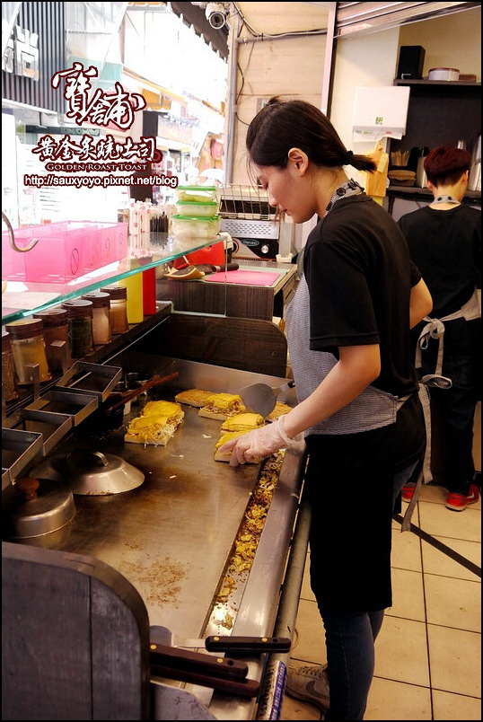 【台北】寶舖黃金炙燒吐司 ~ 台北後站巷弄好滋味 真材實料平價烤土司 人氣爆炒辛拉麵