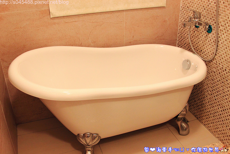 【花蓮▍住宿】愛丁堡民宿♥花蓮市中心旁~復古歐式傢俱、另類的慵懶風情，讓人連流忘返~