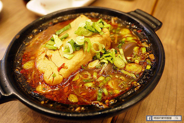 台北美食【麻膳堂威秀店】香麻辣會上癮。信義區麵食館。餃子。炒飯。人氣小吃