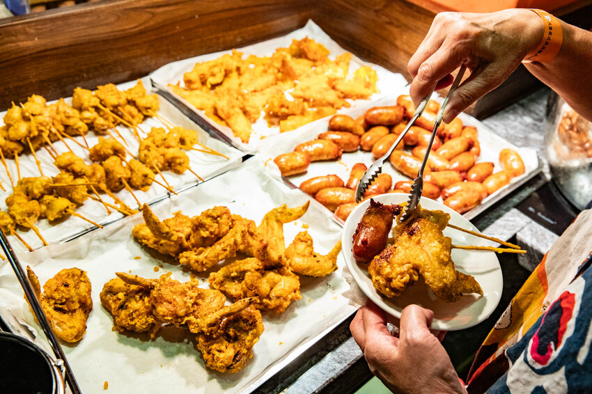 桃園市中壢區大象泰式美食館 泰式燒烤吃到飽｜竟然還有流水蝦！連泰國人都掛保證好吃！最道地的泰式炭火燒肉吃到飽