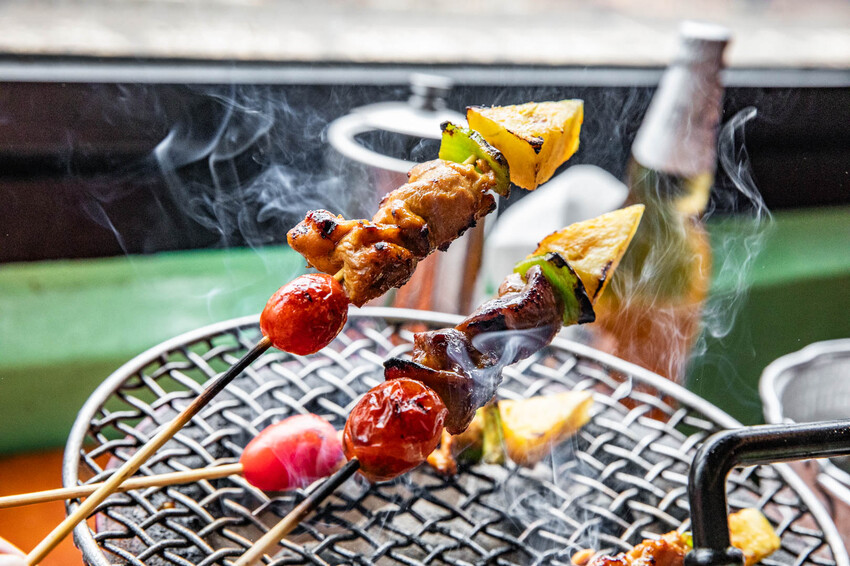 桃園市中壢區大象泰式美食館 泰式燒烤吃到飽｜竟然還有流水蝦！連泰國人都掛保證好吃！最道地的泰式炭火燒肉吃到飽