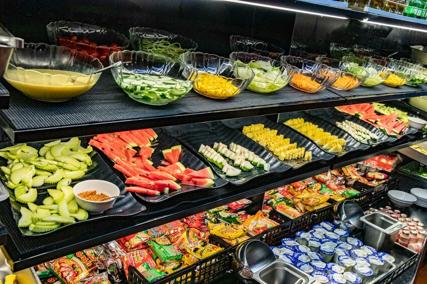 桃園市中壢區大象泰式美食館 泰式燒烤吃到飽｜竟然還有流水蝦！連泰國人都掛保證好吃！最道地的泰式炭火燒肉吃到飽