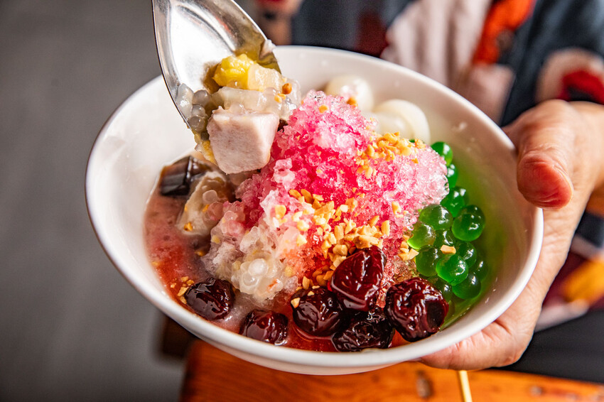 桃園市中壢區大象泰式美食館 泰式燒烤吃到飽｜竟然還有流水蝦！連泰國人都掛保證好吃！最道地的泰式炭火燒肉吃到飽