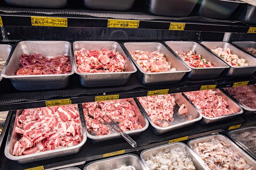 桃園市中壢區大象泰式美食館 泰式燒烤吃到飽｜竟然還有流水蝦！連泰國人都掛保證好吃！最道地的泰式炭火燒肉吃到飽