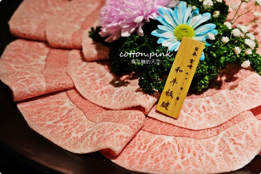 台中和牛推薦-暮藏和牛鍋物～桌邊服務火鍋享受的極致！活海鮮也大推～飯後還有驚喜美味！