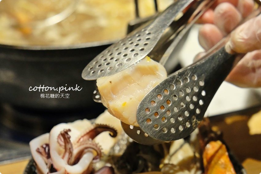 台中和牛推薦-暮藏和牛鍋物～桌邊服務火鍋享受的極致！活海鮮也大推～飯後還有驚喜美味！