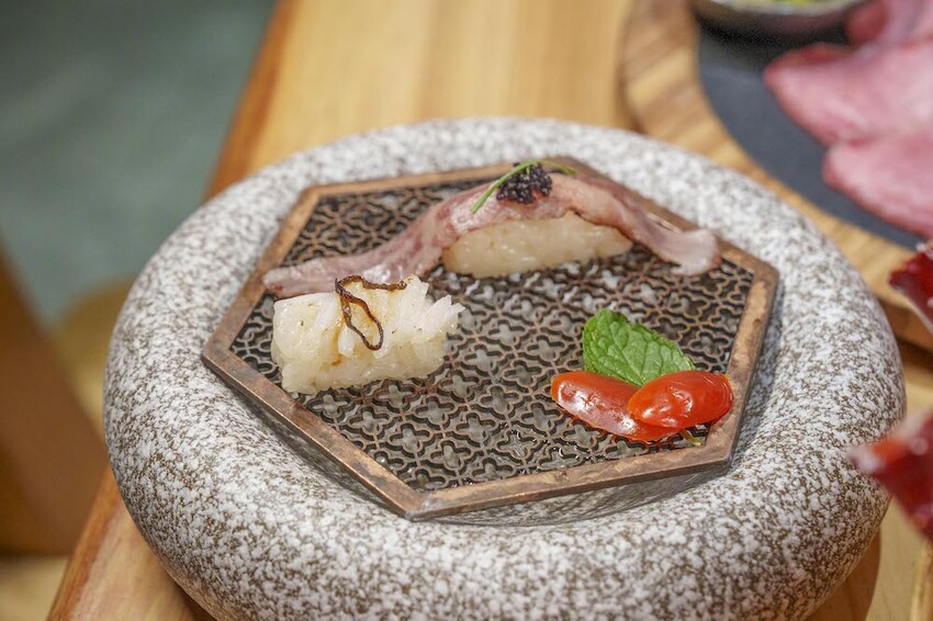 台中市西區台中火鍋 暮藏和牛鍋物｜食物跟服務都是帝王級的頂級鍋物!!!