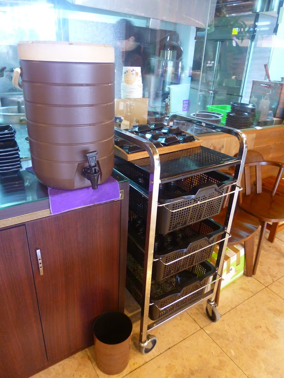 成忠樓蘭州牛肉拉麵：【新竹/口碑劵】正統蘭州拉麵在台灣，溫暖美食.地方美味與老眷村的人情味－成忠樓蘭州牛肉拉麵