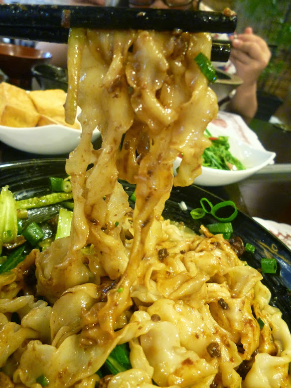 成忠樓蘭州牛肉拉麵：【新竹/口碑劵】正統蘭州拉麵在台灣，溫暖美食.地方美味與老眷村的人情味－成忠樓蘭州牛肉拉麵