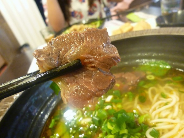 成忠樓蘭州牛肉拉麵：【新竹/口碑劵】正統蘭州拉麵在台灣，溫暖美食.地方美味與老眷村的人情味－成忠樓蘭州牛肉拉麵