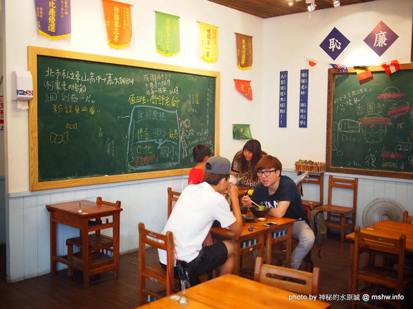 黑輪國小:【食記】嘉義懷舊時光-黑輪國小關東煮專賣&福利社@東區文化路夜市 : 走入時光隧道!古早美味輕鬆嚐 黑輪國小:【食記】嘉義懷舊時光-黑輪國小關東煮專賣&福利社@東區文化路夜市 : 走入時光隧道!古早美味輕鬆嚐