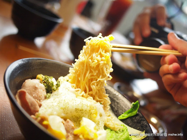 黑輪國小:【食記】嘉義懷舊時光-黑輪國小關東煮專賣&福利社@東區文化路夜市 : 走入時光隧道!古早美味輕鬆嚐 黑輪國小:【食記】嘉義懷舊時光-黑輪國小關東煮專賣&福利社@東區文化路夜市 : 走入時光隧道!古早美味輕鬆嚐