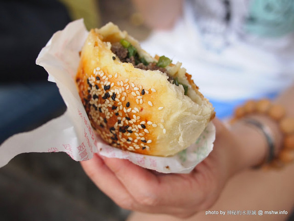 溪湖香饌胡椒餅：【食記】彰化正赤肉-香饌胡椒餅@溪湖 : 物超所值~重口味的碳烤美食!!