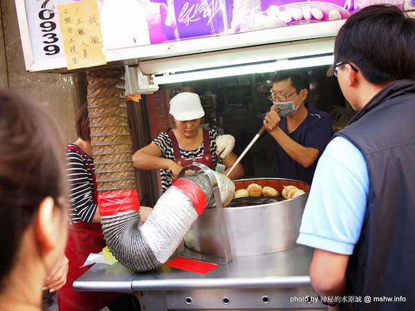 溪湖香饌胡椒餅：【食記】彰化正赤肉-香饌胡椒餅@溪湖 : 物超所值~重口味的碳烤美食!!