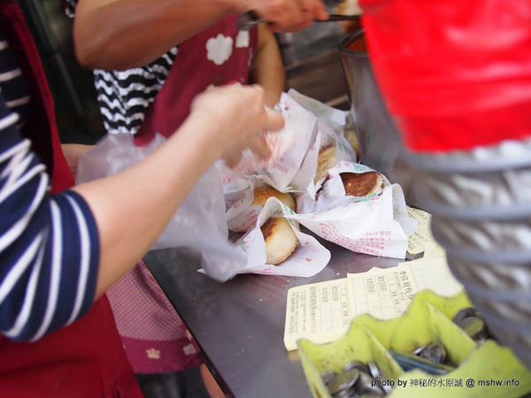 溪湖香饌胡椒餅：【食記】彰化正赤肉-香饌胡椒餅@溪湖 : 物超所值~重口味的碳烤美食!!