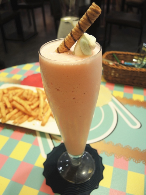 新北新莊) 荷亞輕食館-  一起讓肚子~荷亞~吧 !