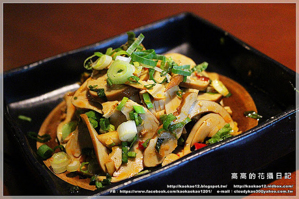 聚梧桐 臻品麻辣鍋物:【高雄】新興區。聚梧桐 臻品麻辣鍋物《可以喝的麻辣鍋》 三訪