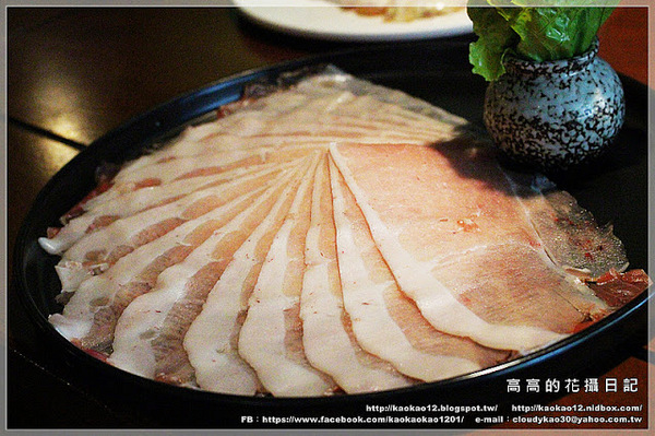 聚梧桐 臻品麻辣鍋物:【高雄】新興區。聚梧桐 臻品麻辣鍋物《可以喝的麻辣鍋》 三訪