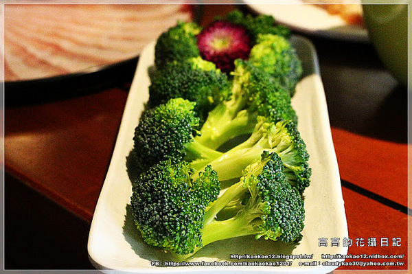 聚梧桐 臻品麻辣鍋物:【高雄】新興區。聚梧桐 臻品麻辣鍋物《可以喝的麻辣鍋》 三訪