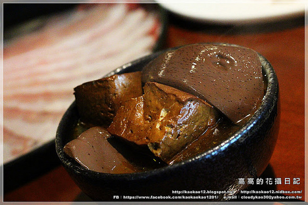 聚梧桐 臻品麻辣鍋物:【高雄】新興區。聚梧桐 臻品麻辣鍋物《可以喝的麻辣鍋》 三訪