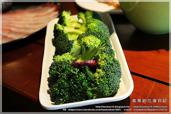 聚梧桐 臻品麻辣鍋物:【高雄】新興區。聚梧桐 臻品麻辣鍋物《可以喝的麻辣鍋》 三訪