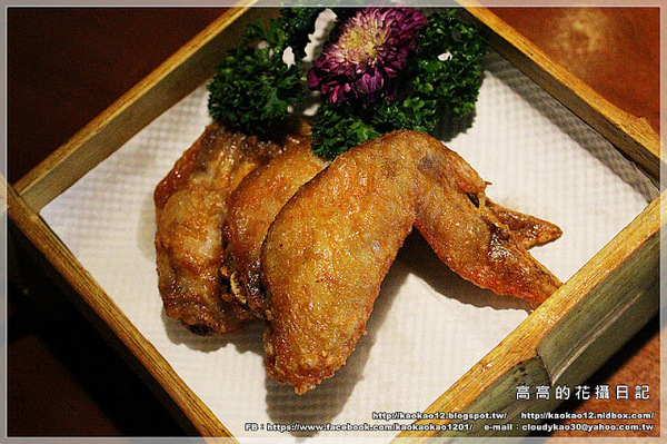 聚梧桐 臻品麻辣鍋物:【高雄】新興區。聚梧桐 臻品麻辣鍋物《可以喝的麻辣鍋》 三訪