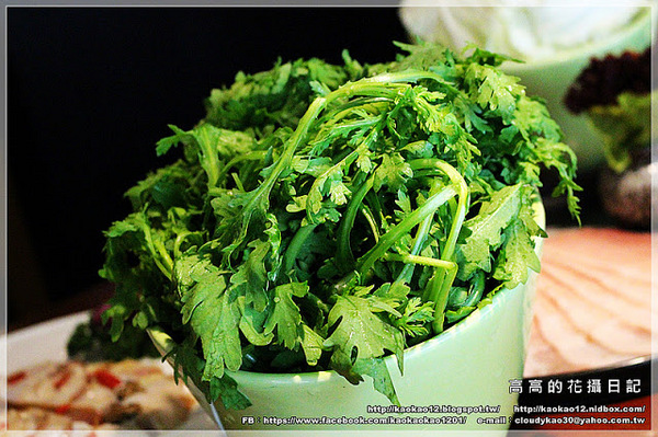 聚梧桐 臻品麻辣鍋物:【高雄】新興區。聚梧桐 臻品麻辣鍋物《可以喝的麻辣鍋》 三訪