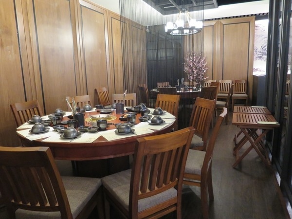 千里思念。相聚梧桐 / 聚梧桐 / 鍋物