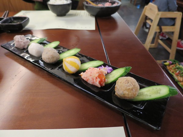 聚梧桐 臻品麻辣鍋物：千里思念。相聚梧桐~  ..聚梧桐-臻品麻辣鍋物