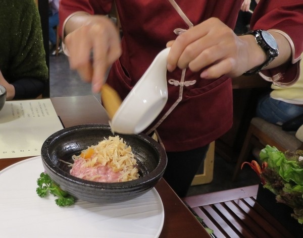 千里思念。相聚梧桐 / 聚梧桐 / 鍋物