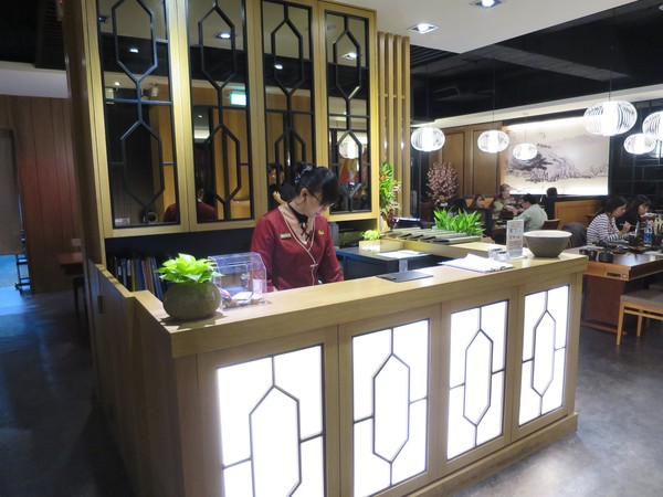 聚梧桐 臻品麻辣鍋物：千里思念。相聚梧桐~  ..聚梧桐-臻品麻辣鍋物