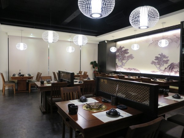 千里思念。相聚梧桐 / 聚梧桐 / 鍋物