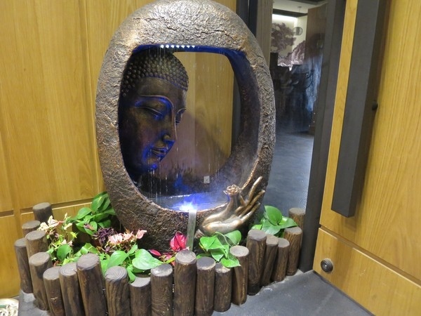 千里思念。相聚梧桐 / 聚梧桐 / 鍋物