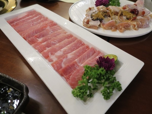 千里思念。相聚梧桐 / 聚梧桐 / 鍋物