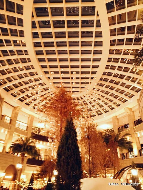 Christmas decoration of Bellavita Department store, Taipei, Taiwan, Dec 16, 2020,SJKen.